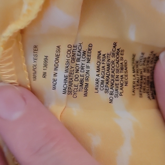 3/$30 SIONI Yellow Geometric Ikat Split Neck Poet Blouse - Picture 8 of 9